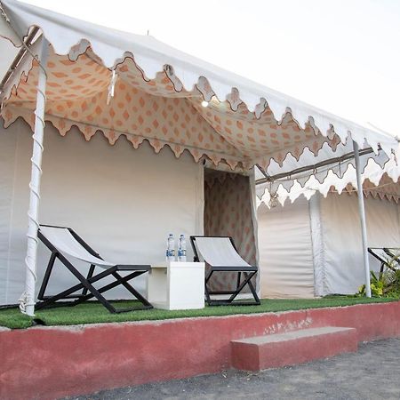 Unity Holiday Tent City Kevadia Esterno foto