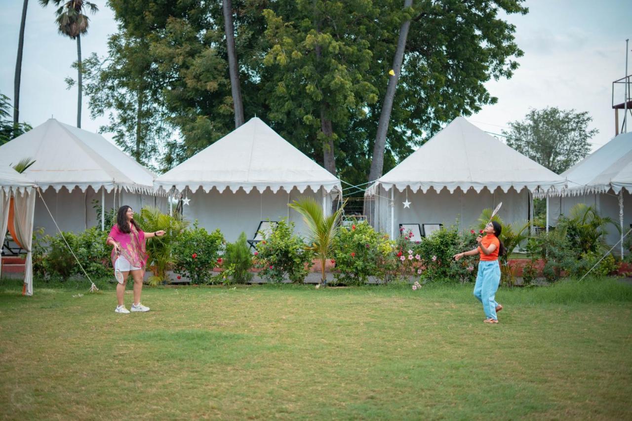 Unity Holiday Tent City Kevadia Esterno foto