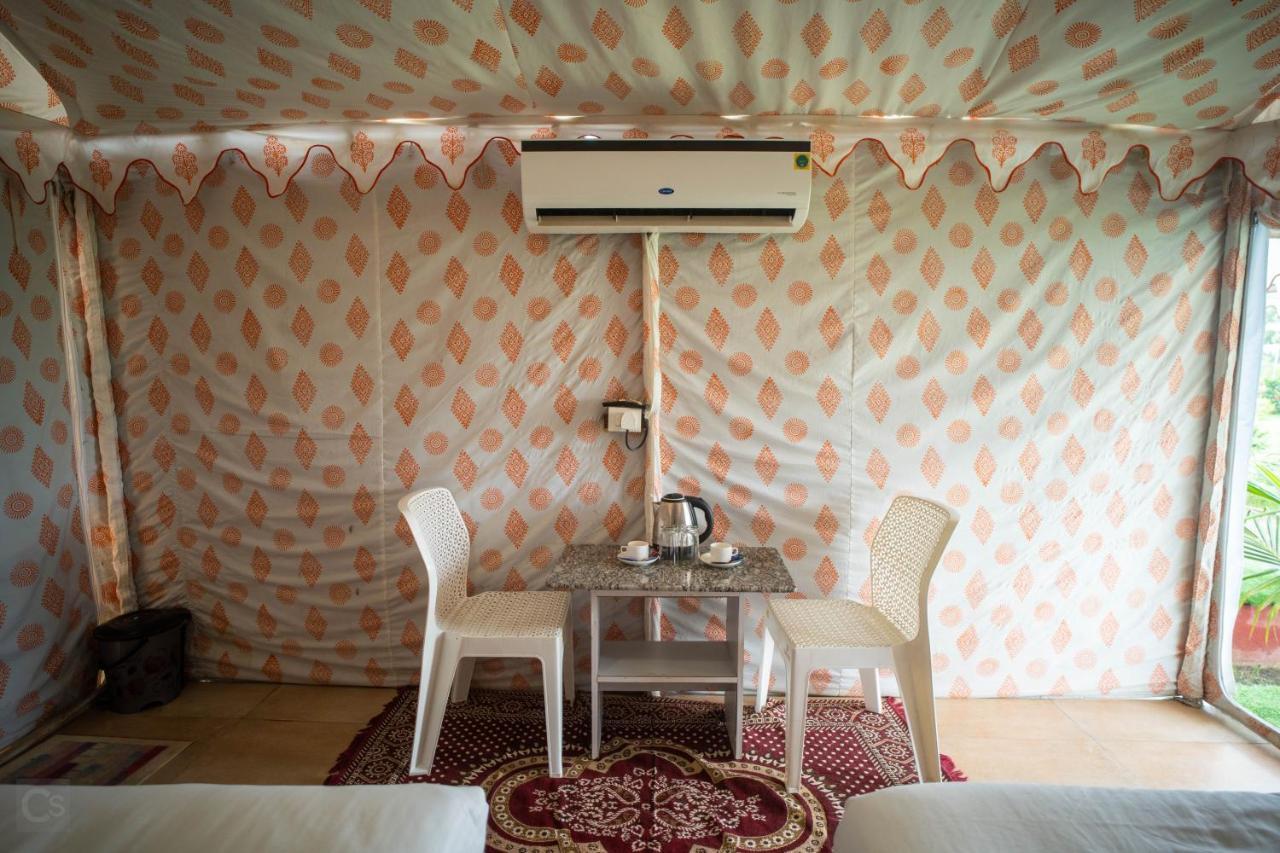 Unity Holiday Tent City Kevadia Esterno foto